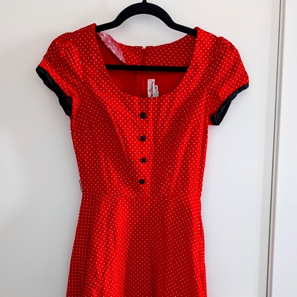 Stop Staring Red Polkadot - Picture 2 of 4